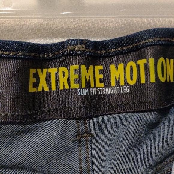 lees extreme motion jeans